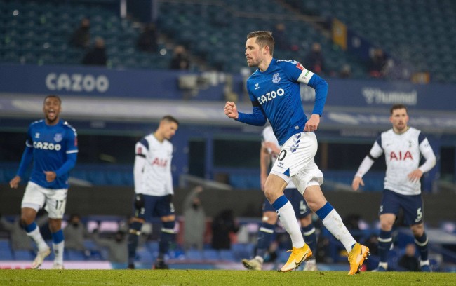 不被比賽形 不被比賽形